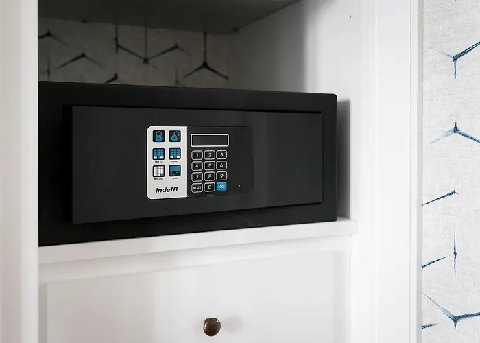 Отель Belvedere 3*